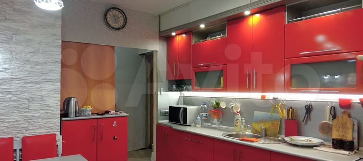 Дом 240 м² на участке 8 сот.