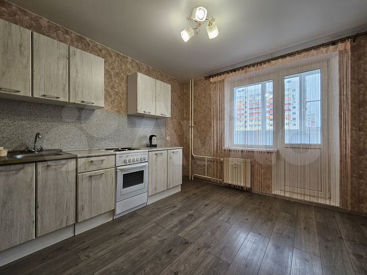 1-к. квартира, 40 м², 9/18 эт.