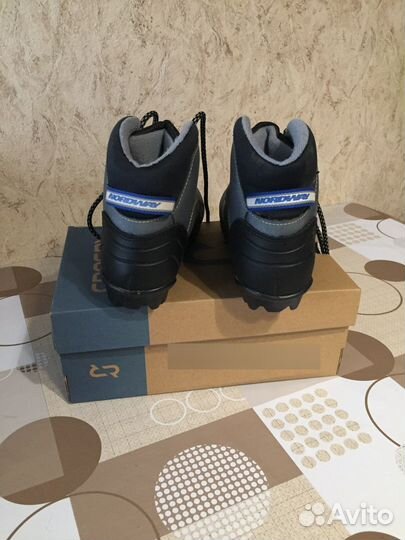 Ботинки лыжные детские 34 размер