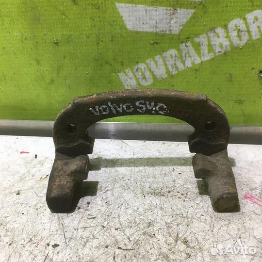 Скоба суппорта заднего Вольво C40