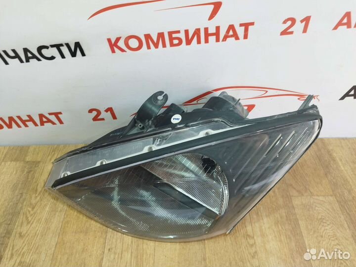 Фара левая Ford Focus 1 1998-2004