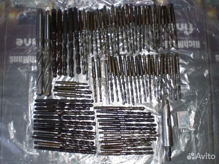 Обмен сверла развертки плашки метчики