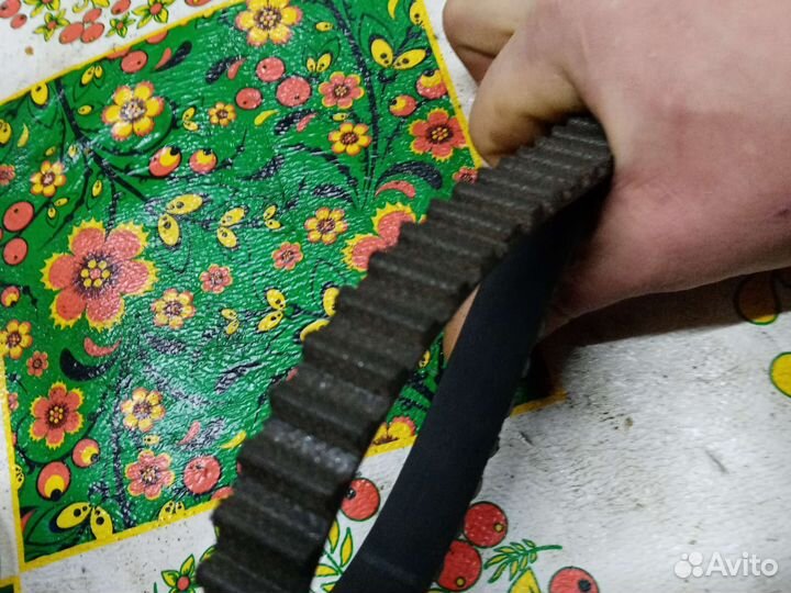 Ремень грм и ролик Renault sandero