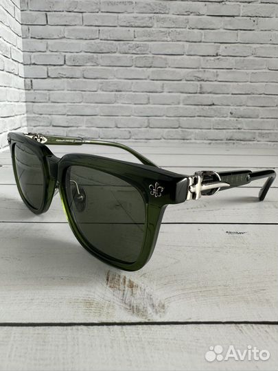Солнцезащитные очки Chrome Hearts
