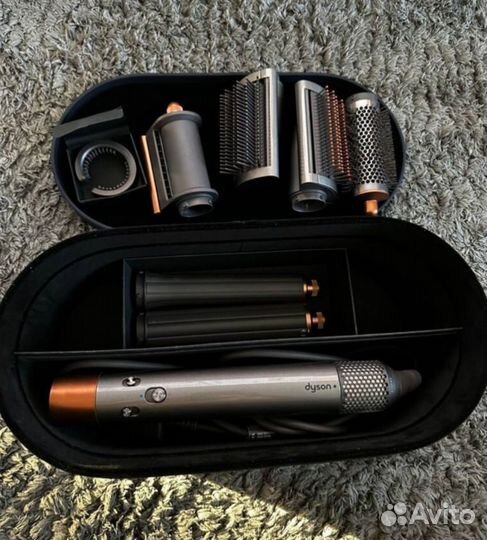 Стайлер dyson новый