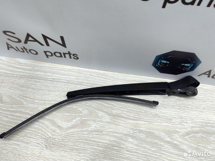 Дворник задний задний Bmw X5 E70 N52B30 2007