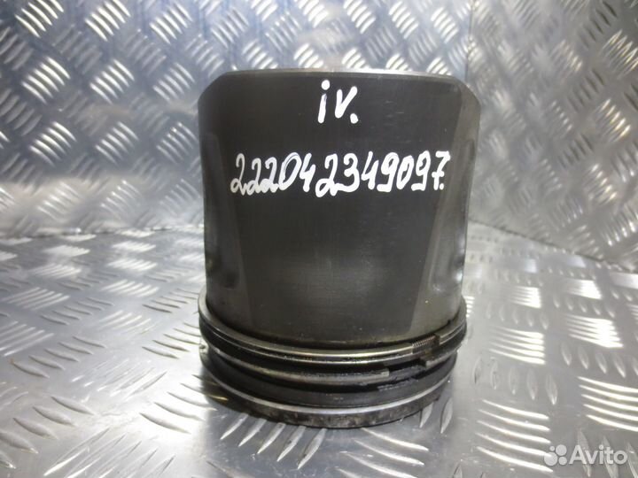 Поршень Iveco 504373839