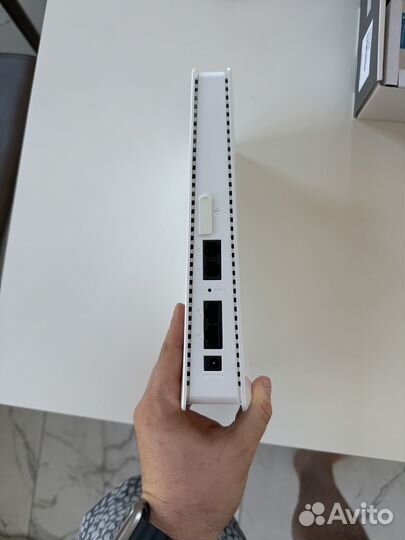 Интернет центр Yota 4G Wi-fi роутер