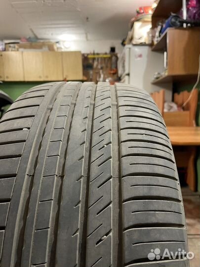 Kinforest KF-550 275/40 R20