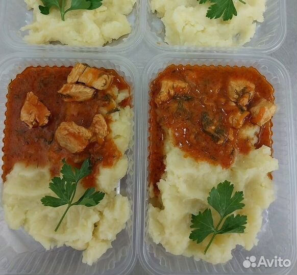 Картофельное пюре + гуляш