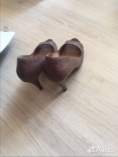 Открытые туфли Mango