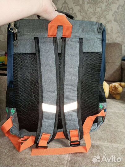 Рюкзак школьный для девочки (Новый)