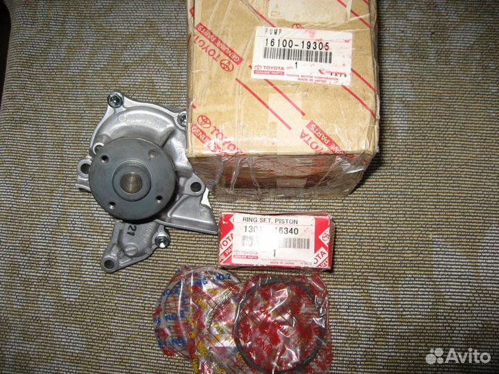 Помпа в сборе оригинал Toyota 16100-19305 на 7AF-E