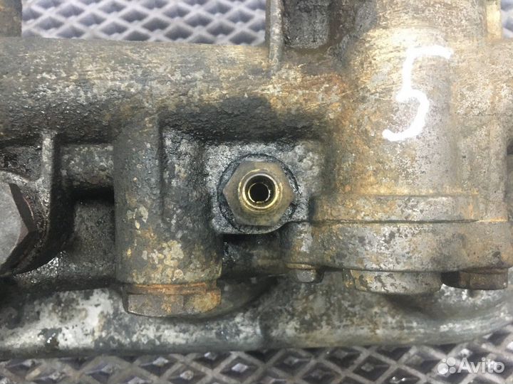 Кронштейн масляного фильтра Volvo FH