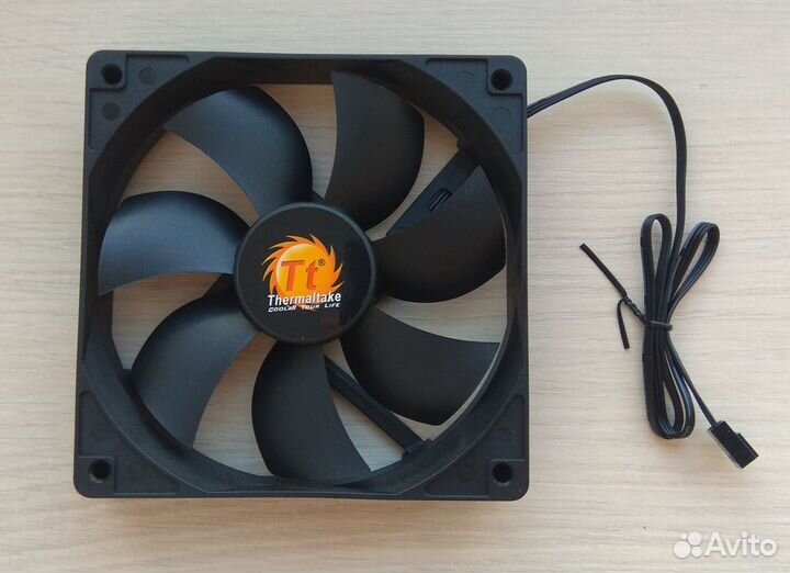 Вентиляторы, кулеры, радиаторы, термоинтерфейсы