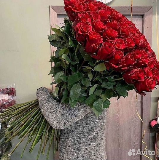 Высокие Розы с Доставкой