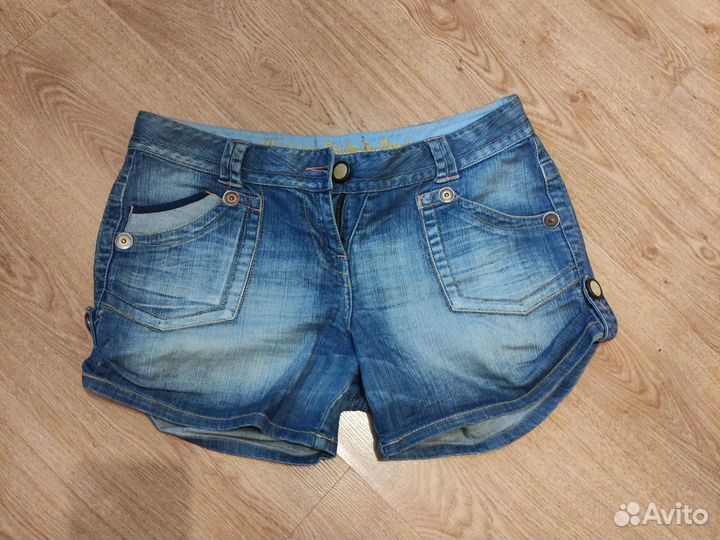 Женские шорты