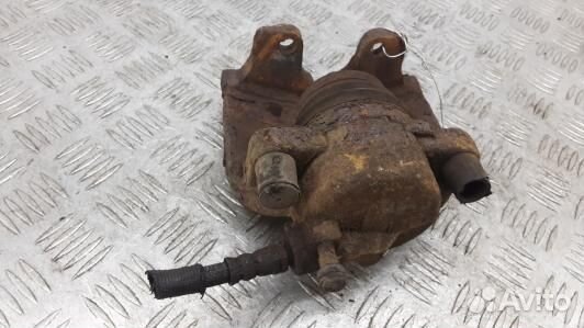 Суппорт тормозной передний правый land rover freel