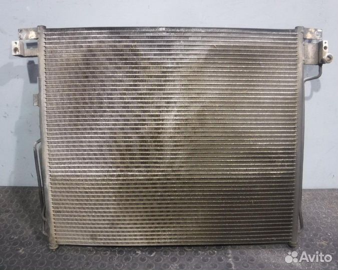 Nissan Pathfinder Радиатор кондиционера конденсер