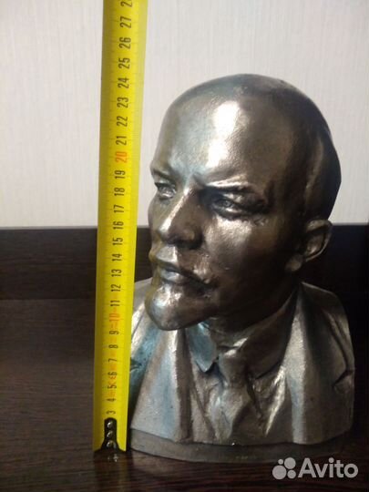 Бюст ленина