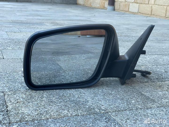 Боковое левое зеркало от приоры