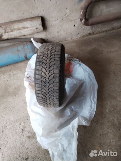 Bridgestone Blizzak Spike-01 195/55 R15 85