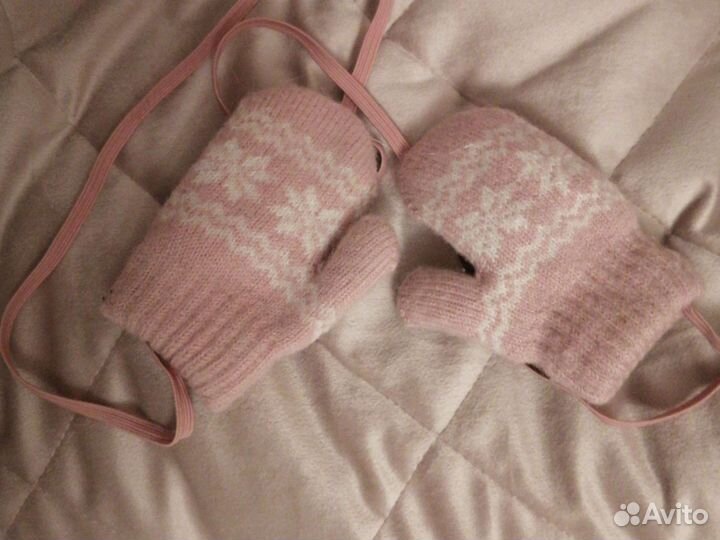 Шапка и варежки детские