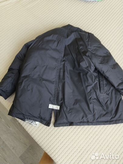 Продам куртку детскую