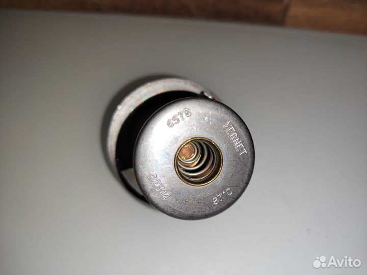 Jaguar s-type термостат XR85174