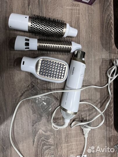 Фен щетка philips