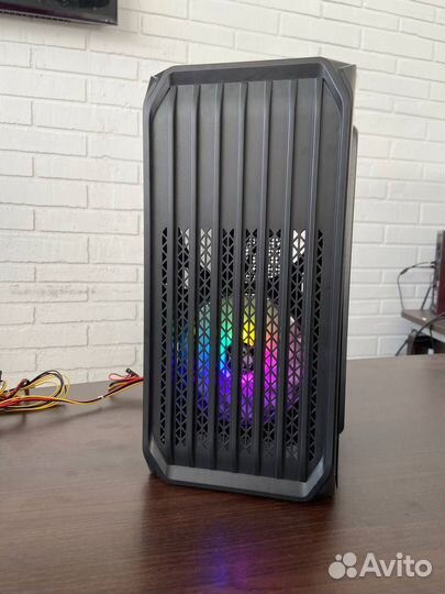 Игровой компьютерный корпус Mini Tower стекло