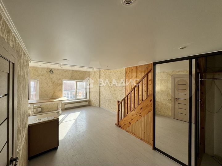 3-к. квартира, 85 м², 4/4 эт.