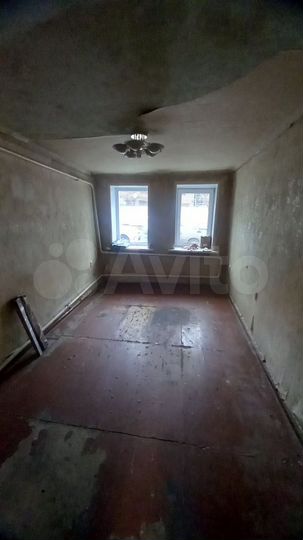 3-к. квартира, 43 м², 1/2 эт.