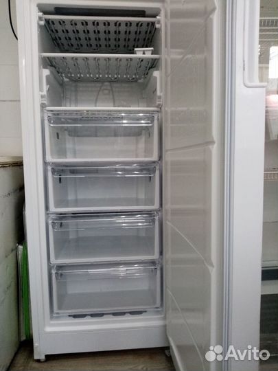 Морозильный шкаф Индезит