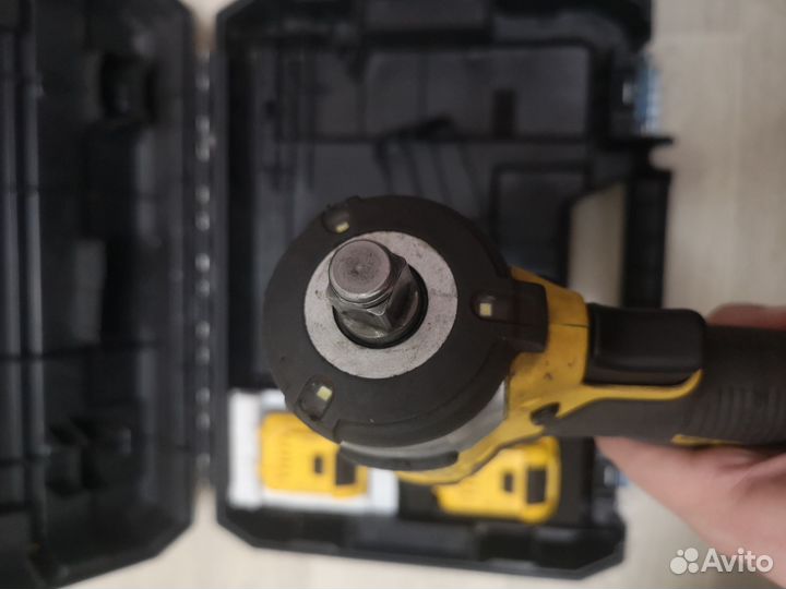 Гайковерт DCF 901