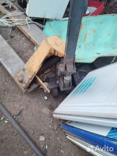 Генератор бензиновый 2.5 квт