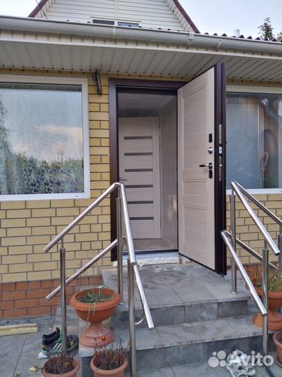 Дверь входная металлическая новая