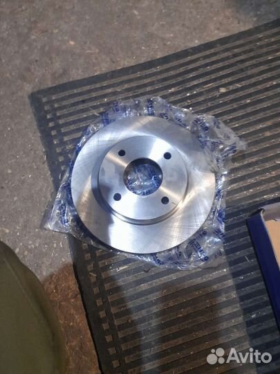 Тормозные диски с разболтовкой 114,3 4