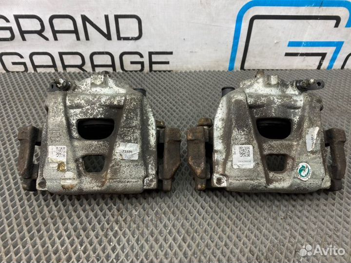 Суппорта передние Volkswagen Tiguan 5N1