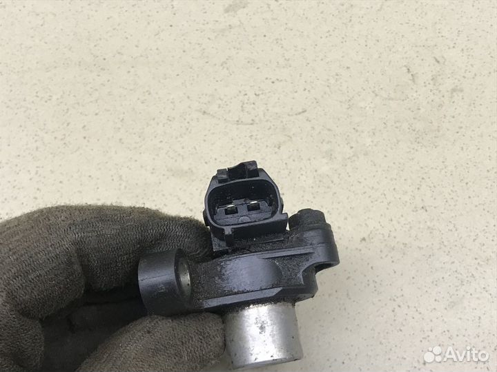 Датчик положения коленвала S40 2004-2012
