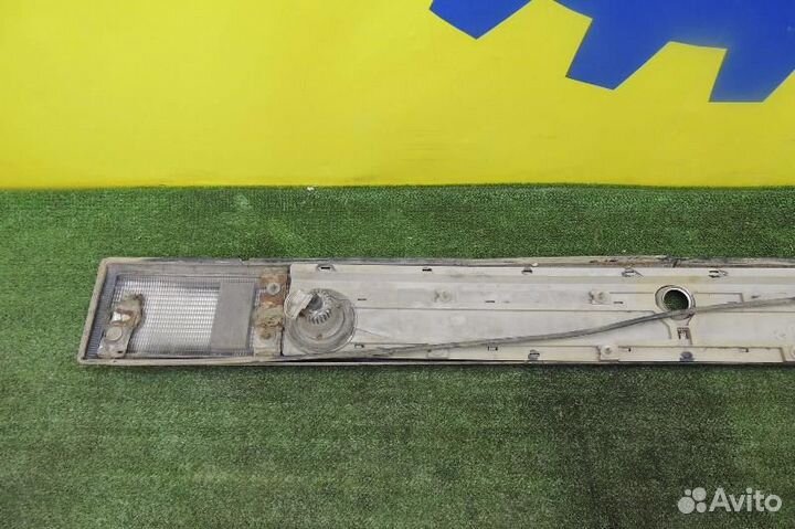 Накладка 5-й двери Mitsubishi Delica P25W