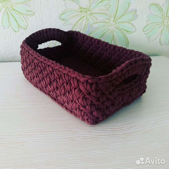 Вязаная корзина для хранения