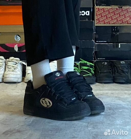 Adio osiris etnies globe dvs circa heelys