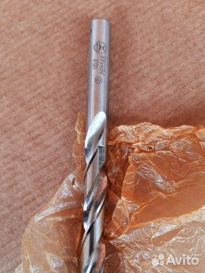 Саморезы, свёрла, напильники, заклёпки