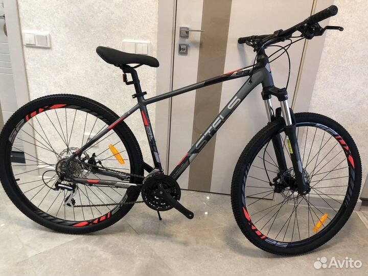 Велосипед горный новый Stels Navigator 950 MD V010