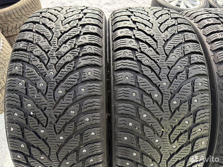 Nokian Tyres Hakkapeliitta 9 215/55 R17 98T