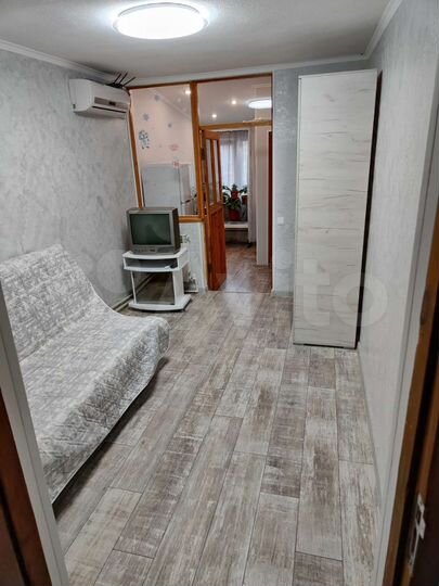 2-к. квартира, 42 м², 1/1 эт.