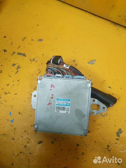 Блок управления двигателем двс 2.0 EJ20 DE EJ20DE