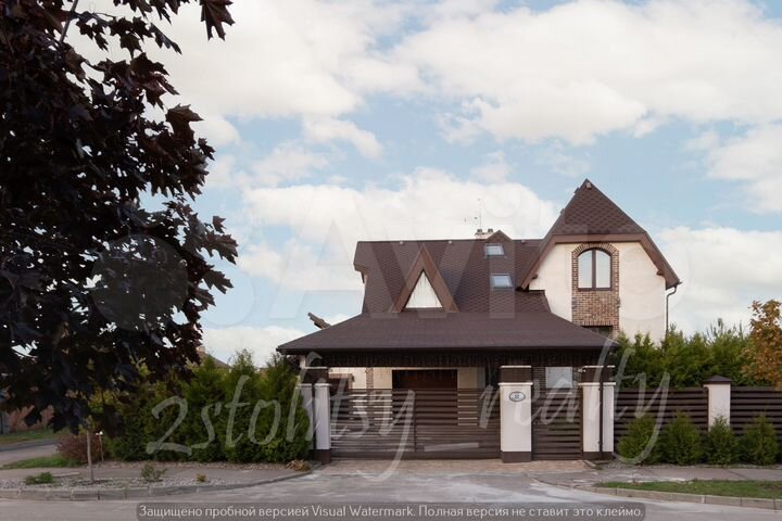 Коттедж 375 м² на участке 13,9 сот.