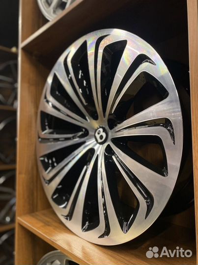Диски R22 5x130 Bentley Bentayga